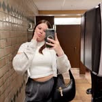 Molly Bingham - @mollb33 - Instagram
