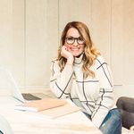 Molly Bowen - @mollybowenbooks - Instagram