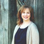 Molly Bowen - @mollyb1972 - Instagram