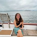 Molly Brett - @mbrett11 - Instagram
