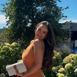 Molly Buckberry - @molly_buckberry - Instagram