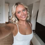 mo - @mollycassar - Instagram