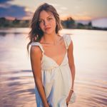 Molly Charles - @m0llsmedia - Instagram