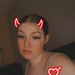 Molly Clements - @molly.pop38 - Instagram