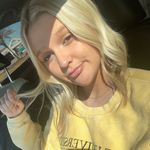 MOLLY - @mollycrumbo - Instagram