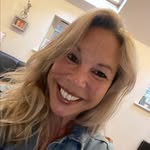Molly Davies - @askmollybeauty - Instagram