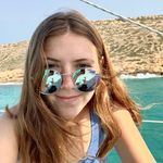 MOLLY FOSTER - @_mollyfoster - Instagram