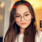 Molly Hammar - @mollymushus123 - Instagram