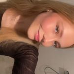 Molly Johnston - @mollly.johnston - Instagram