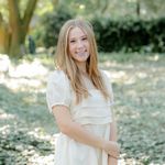 Molly Hanna - @mollykhannaa - Instagram