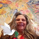 Molly Layton - @mollykerbsbeinglight - Instagram