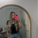 Molly - @mollymannis - Instagram