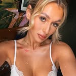 Mol - @mollyymarriott - Instagram