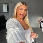 Molly Parker - @mollyparkerrx - Instagram
