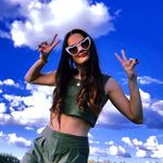 Molly Parry - @mmmolllly - Instagram