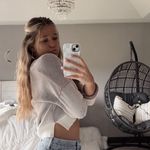 Molly Pope - @moll.y1701 - Instagram