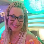 Molly Raynor - @mollywood44 - Instagram