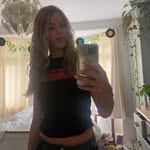 molly :) - @molly._renshaw - Instagram