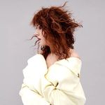 𝕸𝖔𝖑𝖑𝖞 𝕽𝖎𝖓𝖌𝖜𝖆𝖑𝖉.    💍 - @mollyringwald - Instagram