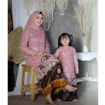 Mowli S - @mollysiska - Instagram