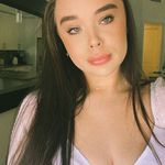 Molly Sutherland - @mollysutherlands - Instagram