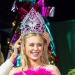 Molly Vance 🎄🍭🍩🍬 - @missmanymerrychistmasqueen - Instagram