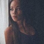 Molly Voss - @molly_voss__tljmkz - Instagram