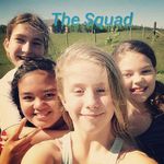 Mona Benjamin - @monab._friends - Instagram