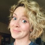Elizabeth Chapman - @monat_with_elizabethchapman - Instagram