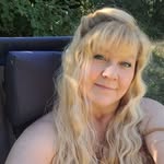 Mona Daniels - @monalynn27 - Instagram