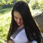 Mona Gonçalves - @monagoncalves.oficial - Instagram