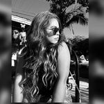 Mona Hernandez - @1mona7 - Instagram