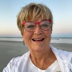 Mona Howard - @mona.howard.55 - Instagram