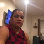 Moña Quezada - @santaq0212 - Instagram