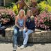 Mona Russell - Facebook
