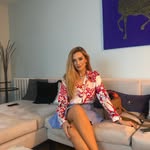 MOND-Elisa Jones - @hikavif323 - Instagram