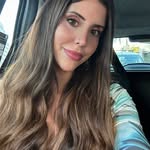 M ó n i c a - @monicaabellom - Instagram