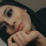 @monicabencomo - Instagram