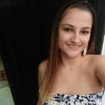 Mónica Botero - @botero.moni - Instagram