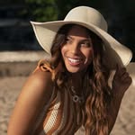 Monika Green - @daily.top.finds - Instagram
