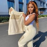 @moniquebartley_ - Instagram