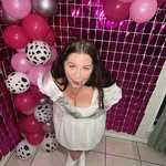 mon - @moniquedwyer - Instagram