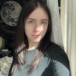 Monique Harrison - @moniq.ha - Instagram