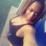 Monique Hubbard - @momo_misbehaving - Instagram