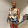 Monique Owens - @moniqinthemiddle - TikTok