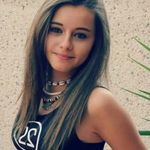 Morgan Burris - @baileysurfegirl19 - Instagram