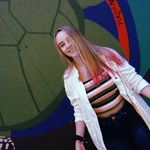 Morgan Lancaster - @morgan_closetcleanout - Instagram
