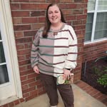 Morgan Page - @bookstoresandbrews - Instagram