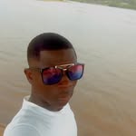Moses Tucker - @moses.tucker.737 - Instagram