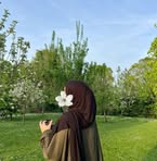 Nada Lightie - Facebook